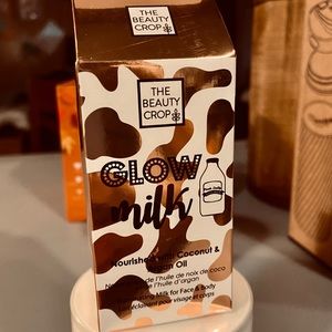 Glow Serum by The beauty crop
